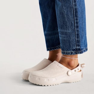 Crafted Lace Clog