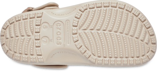 Classic Enamel Buckle Clog